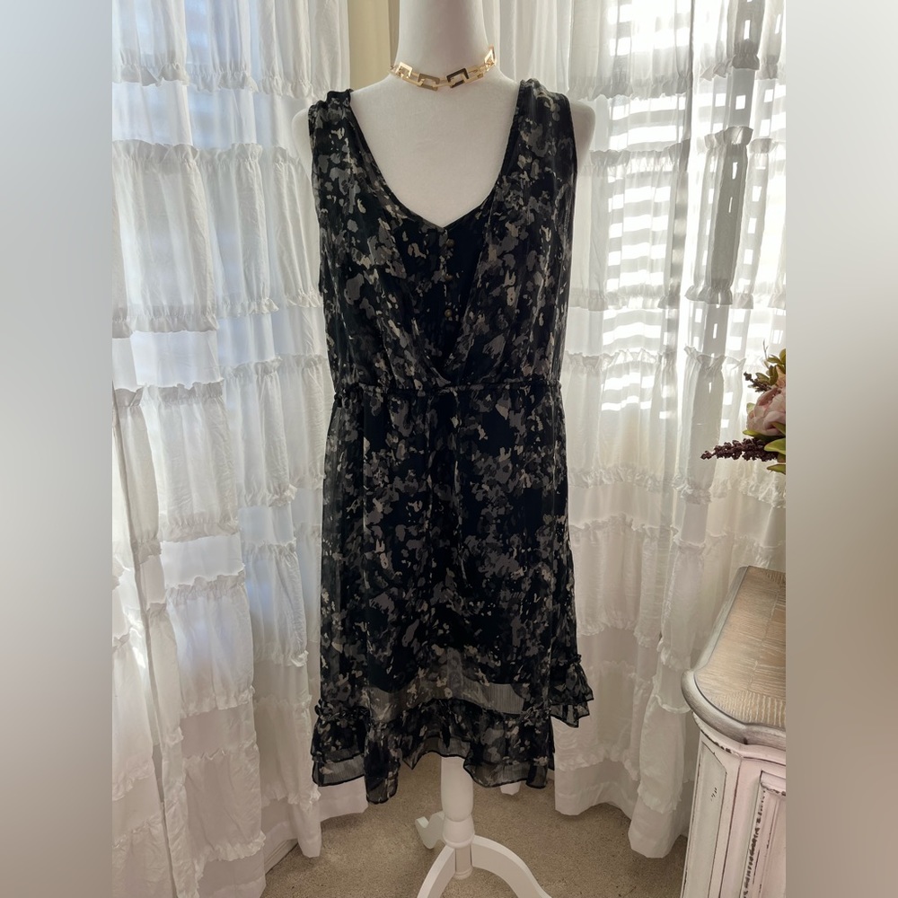 Converse size large dress
